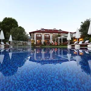 3* Oda ve Kahvaltı Savana Boutique